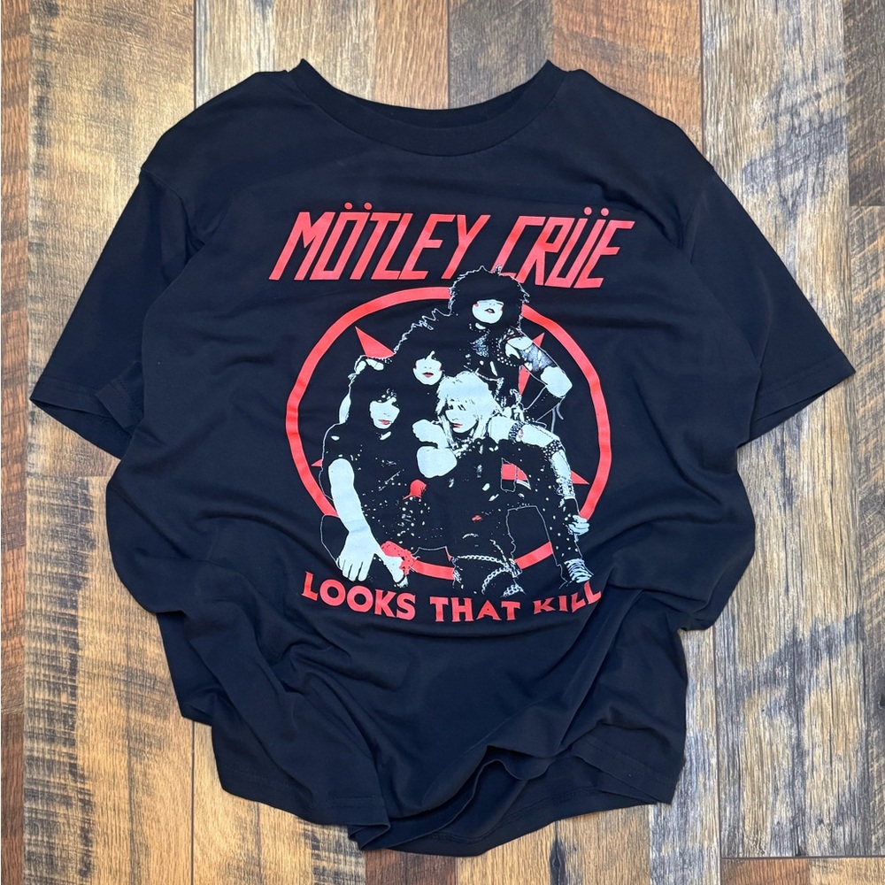 Ripple Junction Mötley Crüe Black Tee
